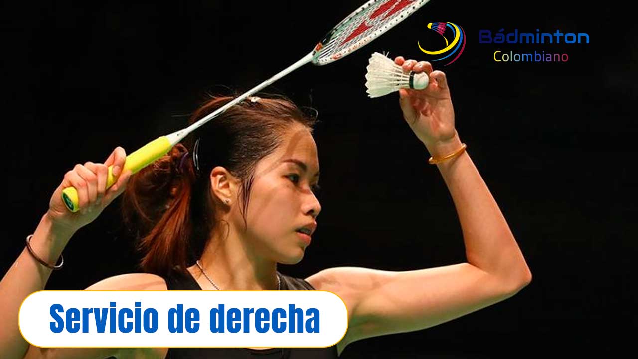 Servicio de derecha o drive en bádminton