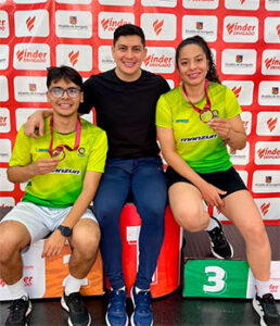 Formación deportiva y personal desde el bádminton